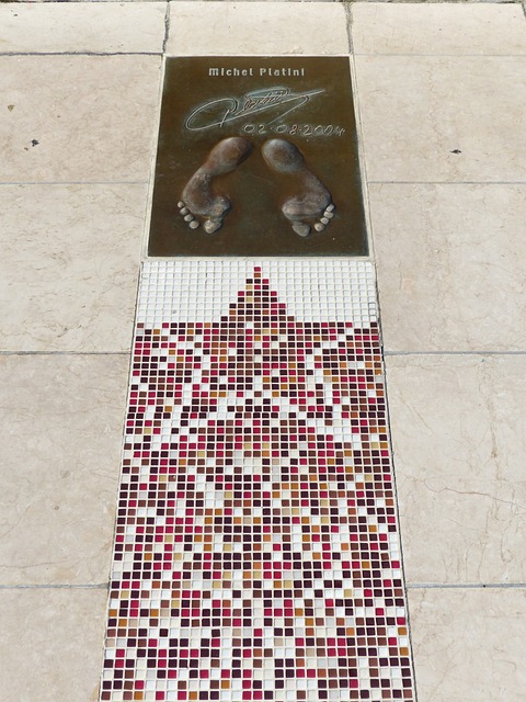 和两翼的插 和两翼的插