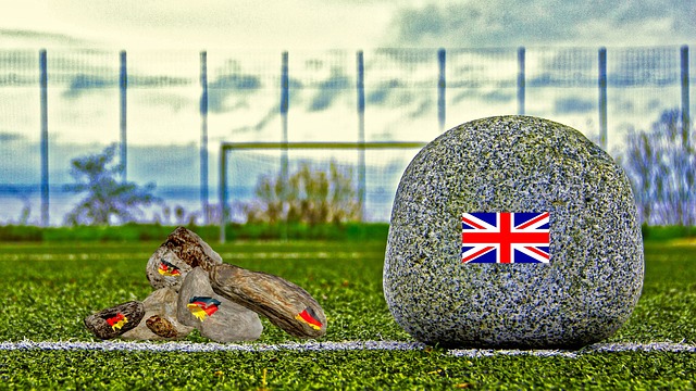 前途光明！斯凯利对阵富勒姆制造7次犯规，本赛季英超单场最多.